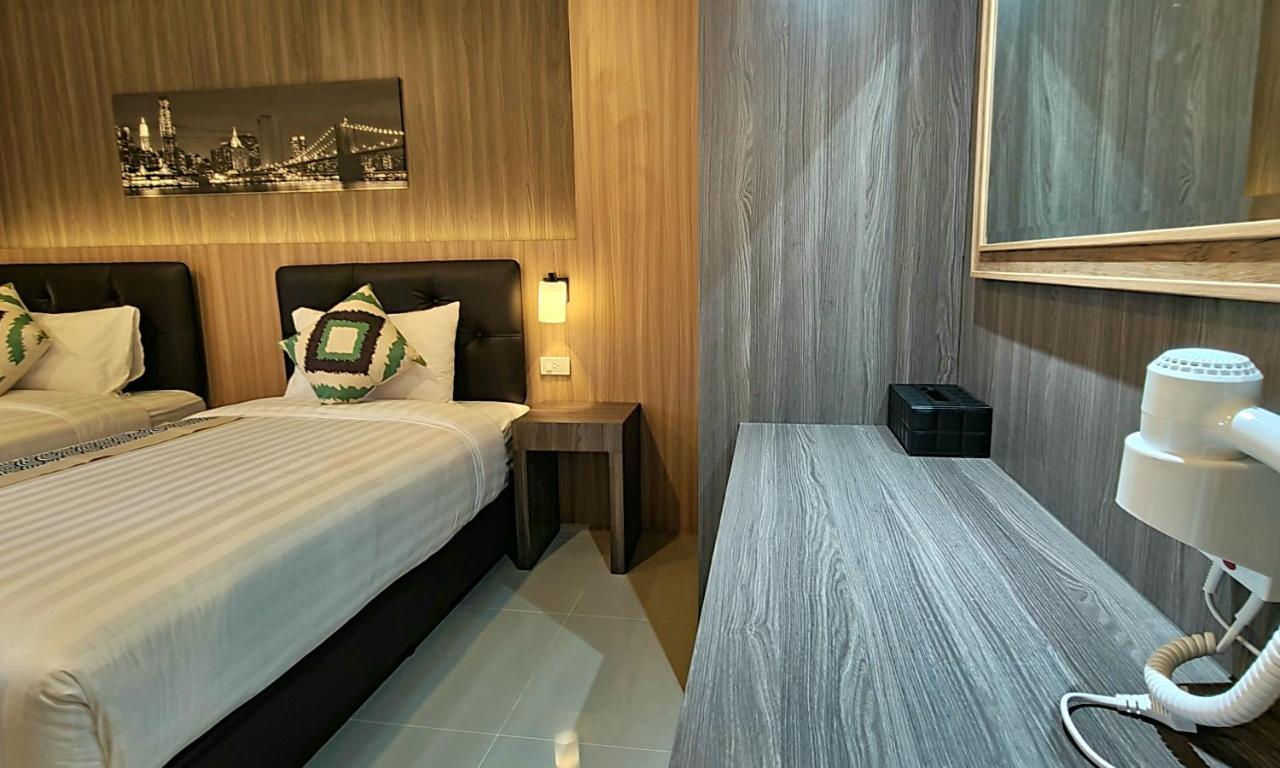 The Room Boutique Hotel Sakon Nakhon Zewnętrze zdjęcie