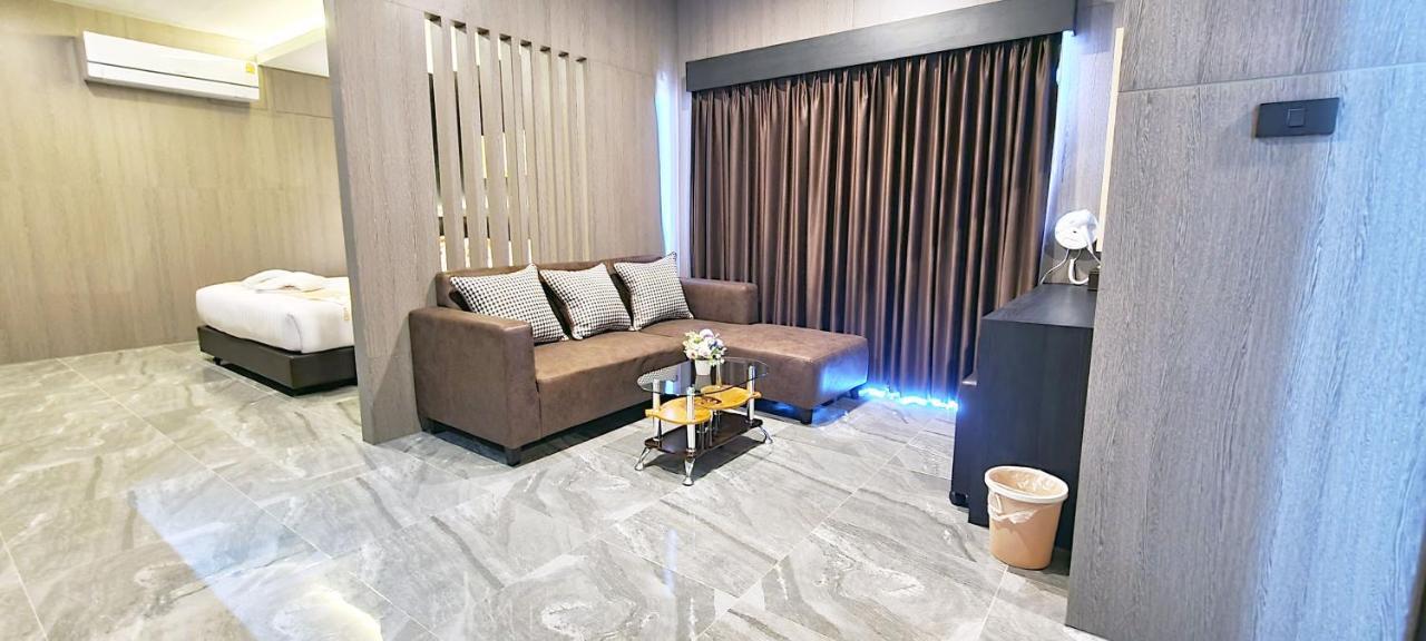 The Room Boutique Hotel Sakon Nakhon Zewnętrze zdjęcie
